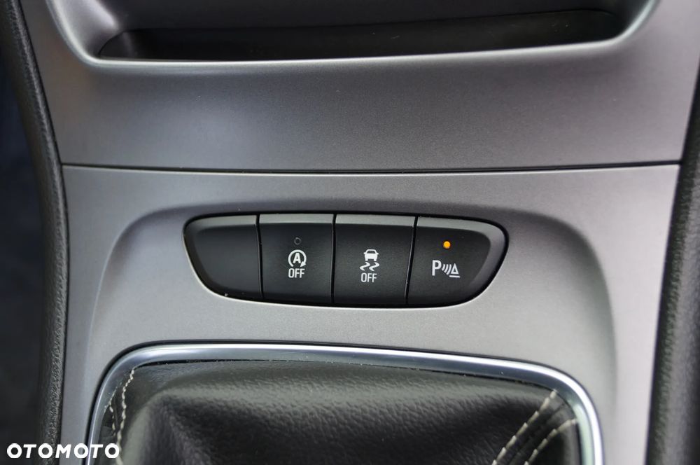 Opel Astra 1.4 T GPF Elite S&S - 36