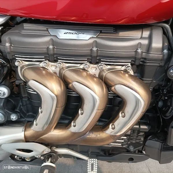 Triumph Rocket III R - 4