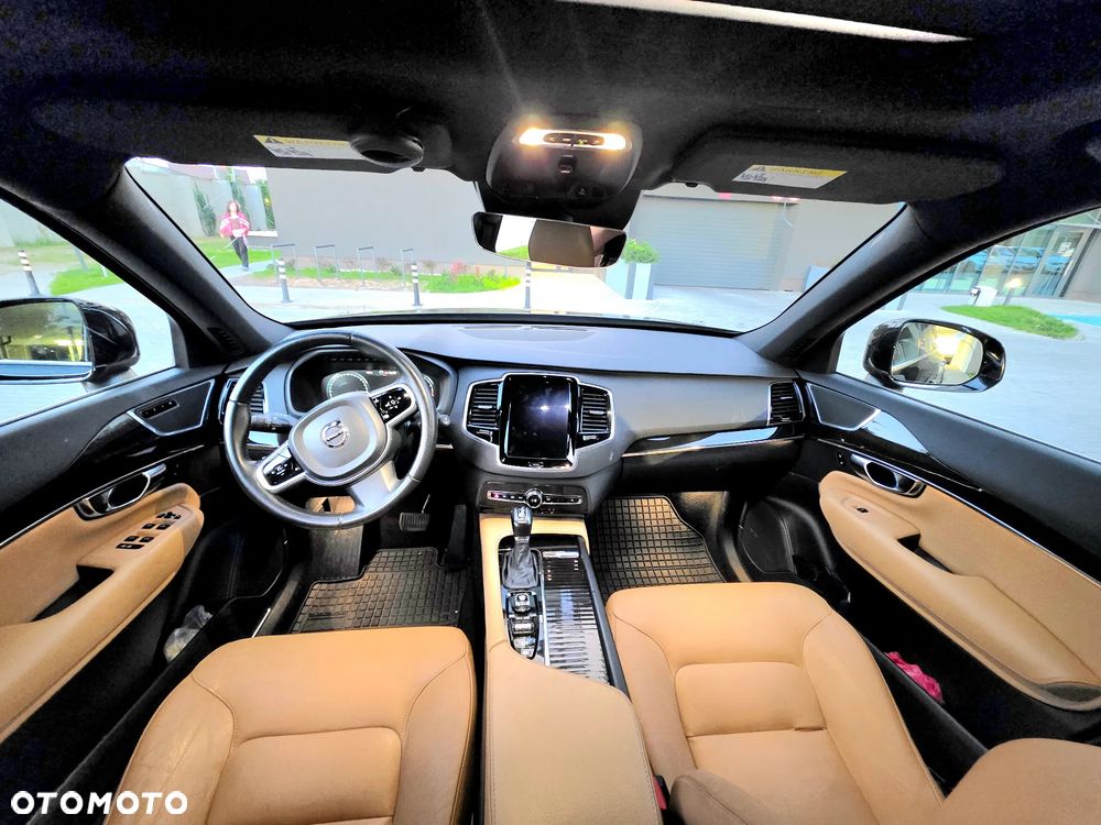Volvo XC 90 T6 AWD Geartronic Momentum - 10