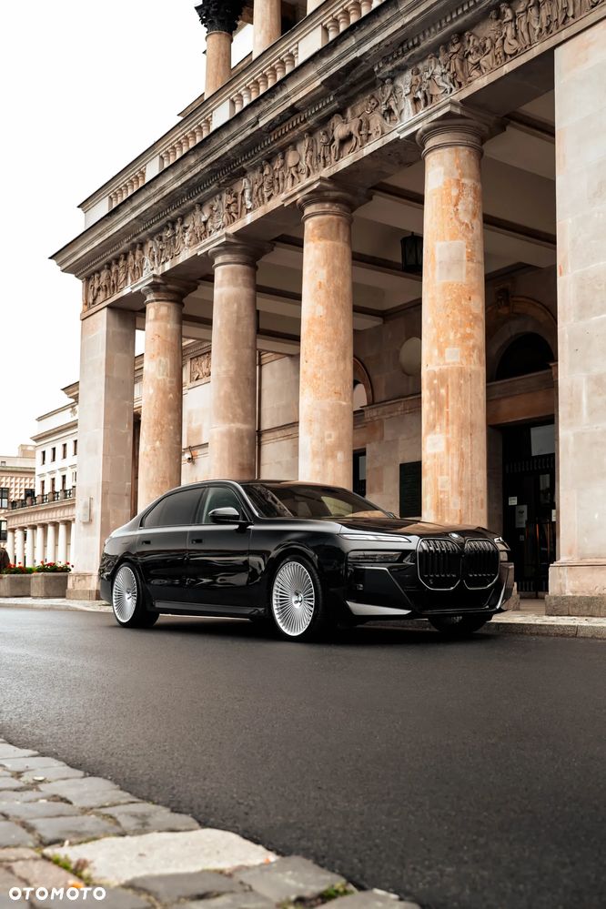 BMW Seria 7 740d xDrive mHEV M Sport sport - 2