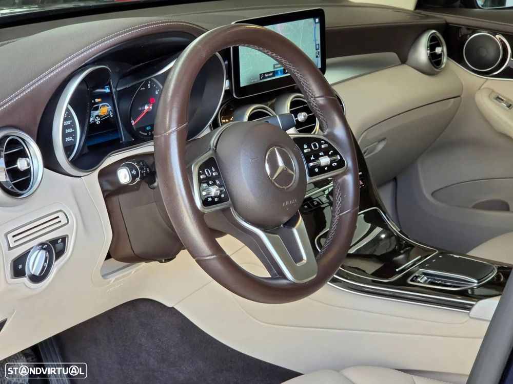 Mercedes-Benz GLC 300 e 4Matic - 25