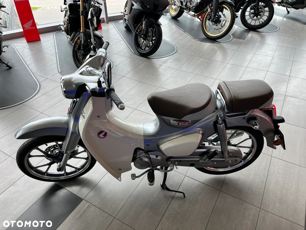 Honda Super Cub - 12