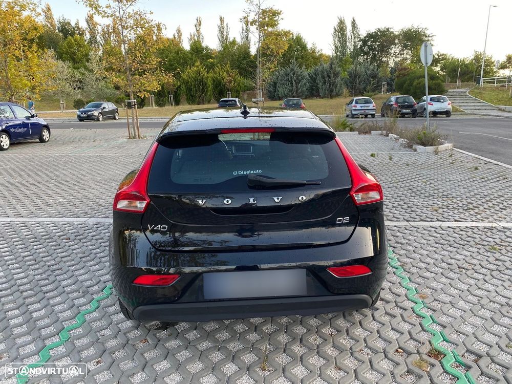 Volvo V40 D2 Kinetic - 5