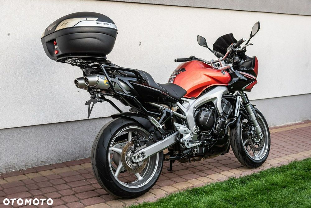 Yamaha FZ - 4