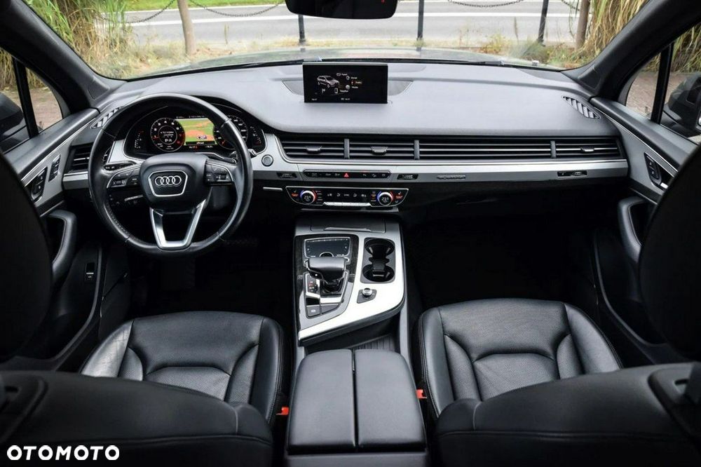 Audi Q7 - 30