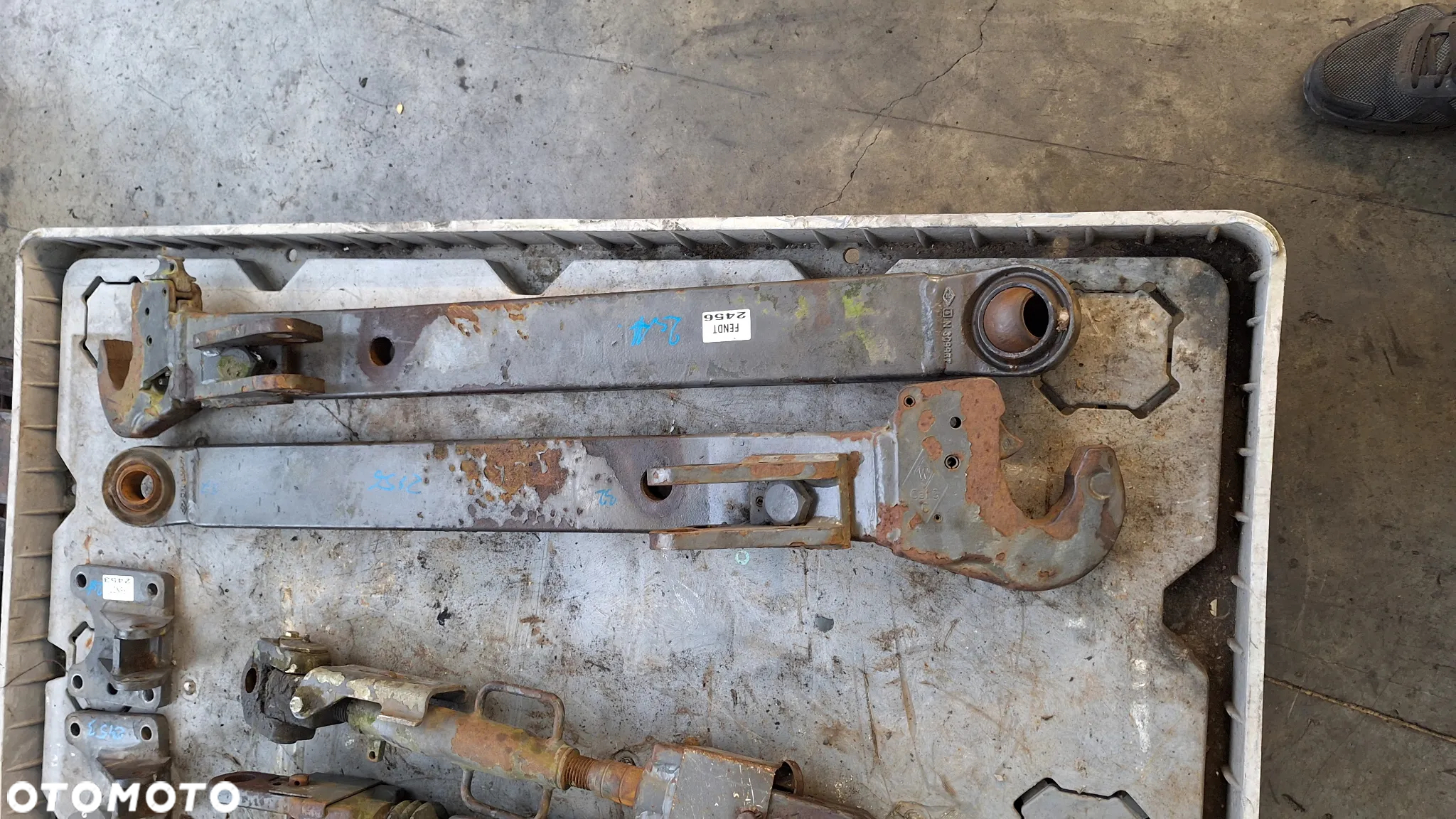 Fendt vario  820 716 724 722  Vario wieszak odciag stabilizator ramie dolne - 38