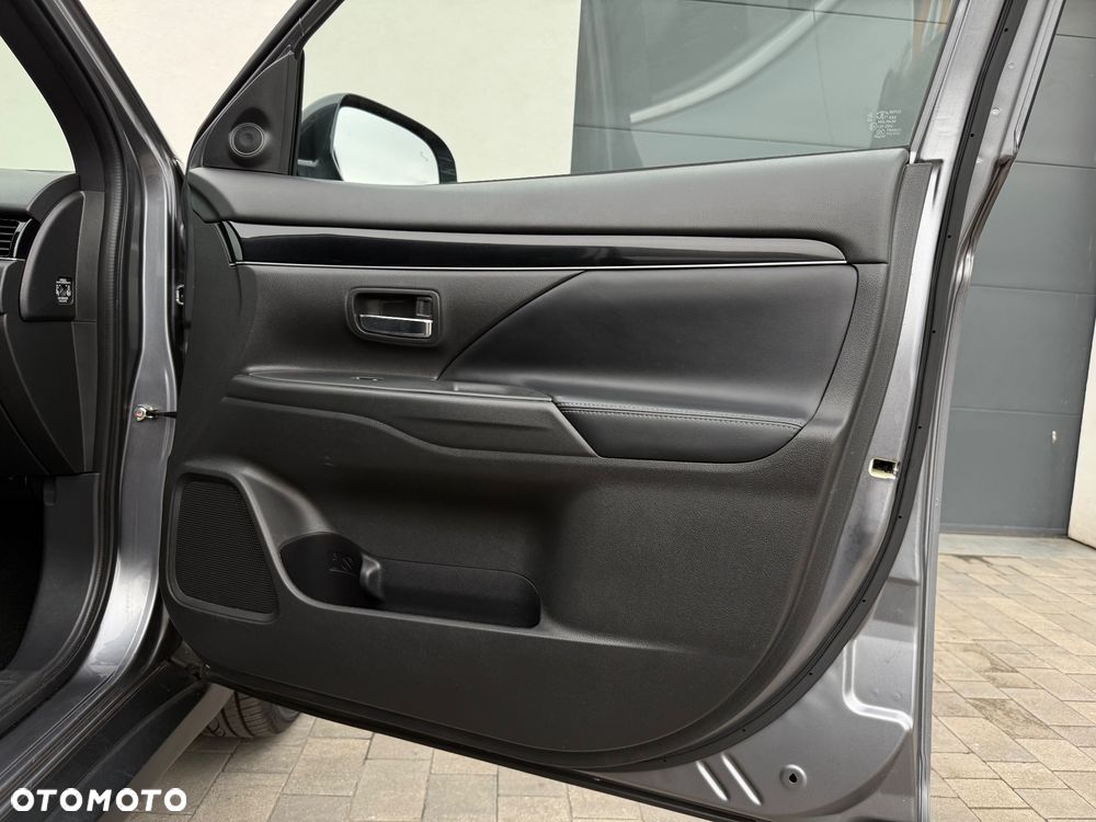 Mitsubishi Outlander 2.0 4WD CVT Active+ - 29