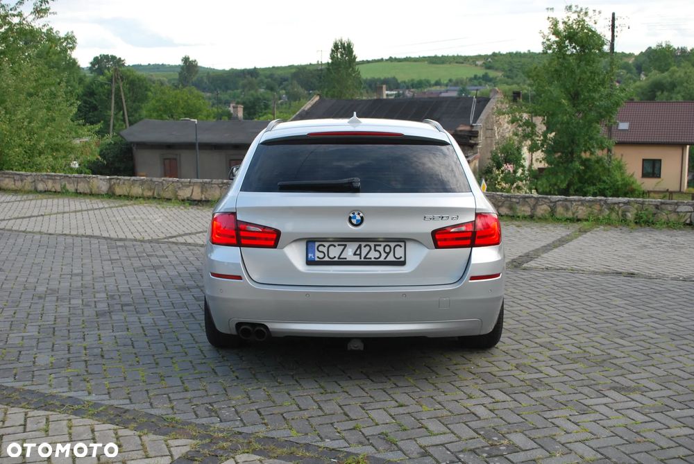 BMW Seria 5 520d - 6