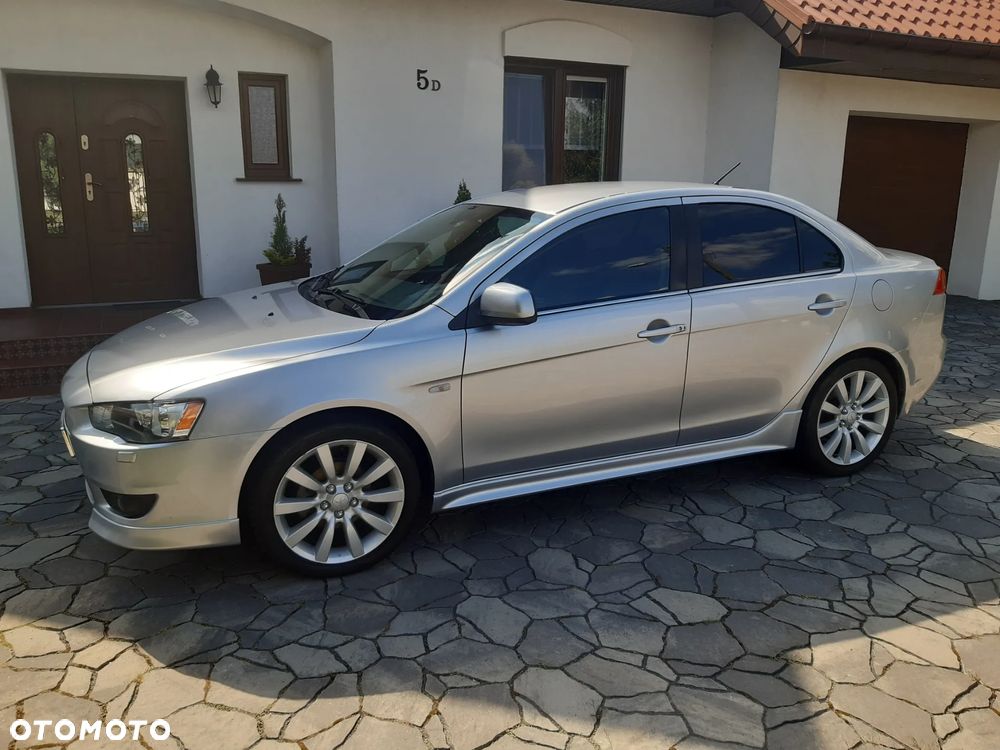 Mitsubishi Lancer 2.0 DID Instyle NAVI - 9