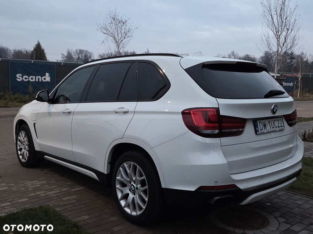 BMW X5 xDrive40i mHEV - 4