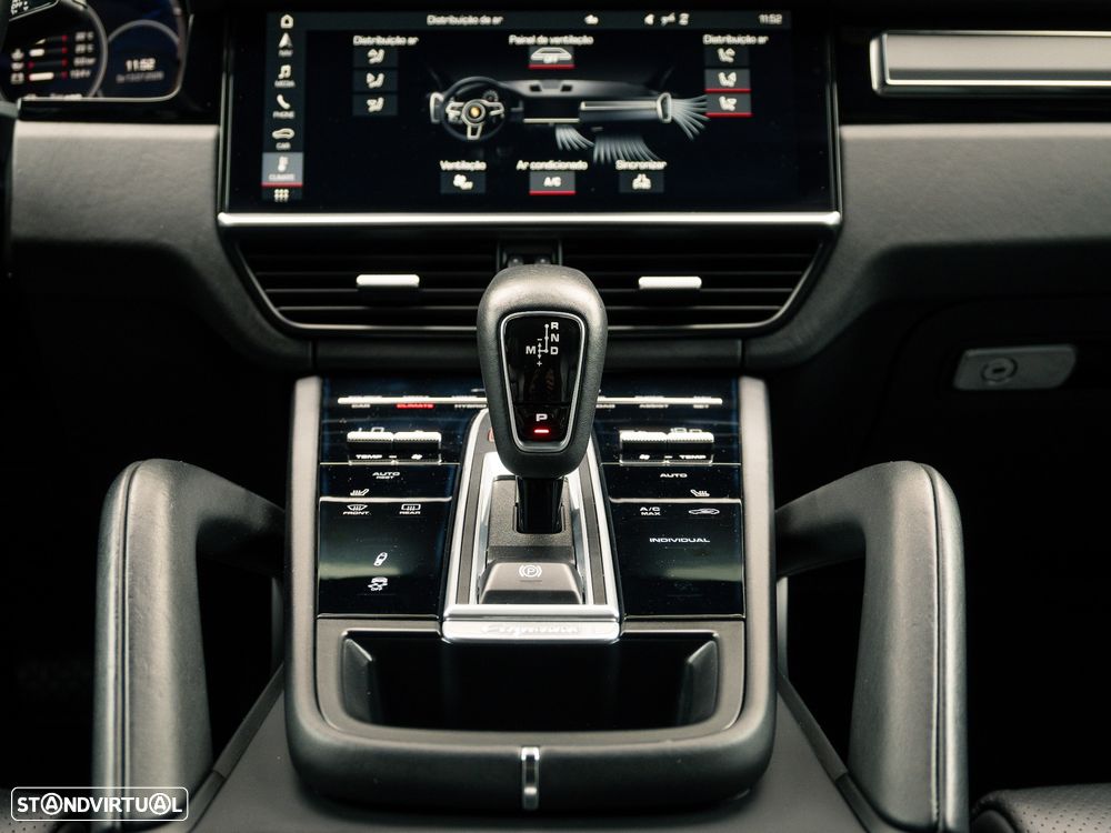 Porsche Cayenne E-Hybrid Tiptronic S - 32
