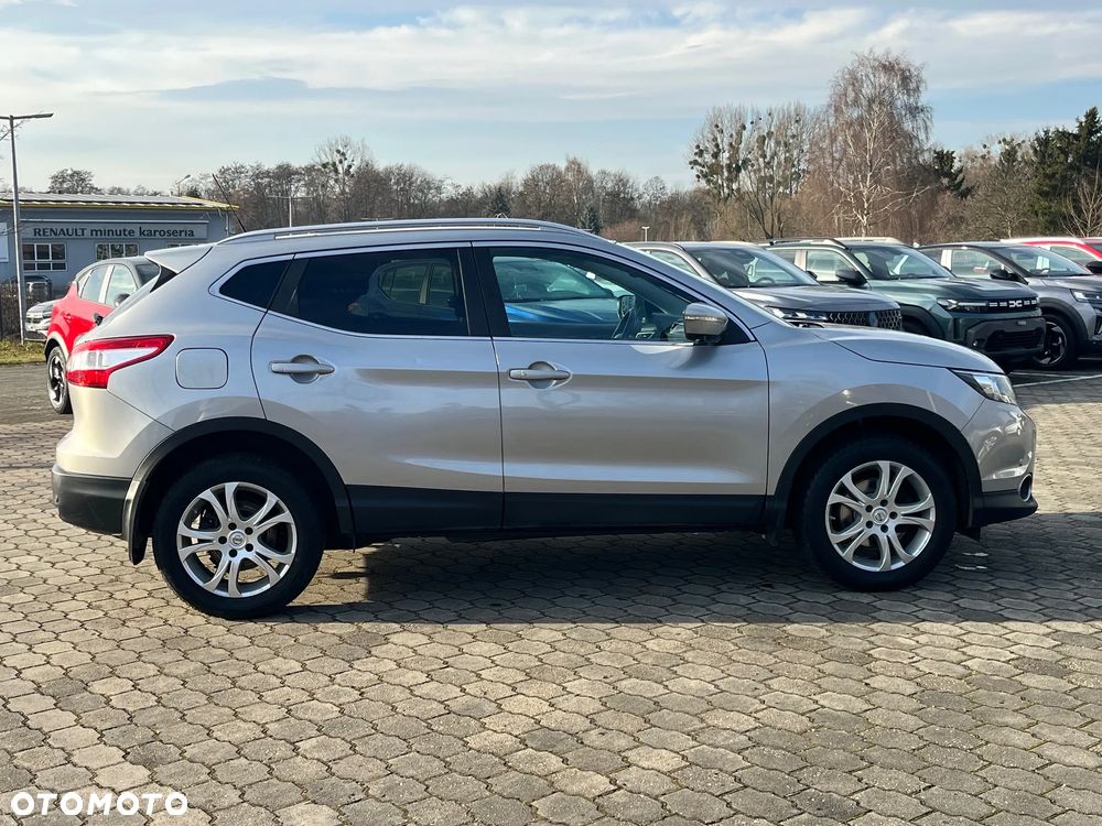 Nissan Qashqai 1.6 DIG-T N-Connecta - 6