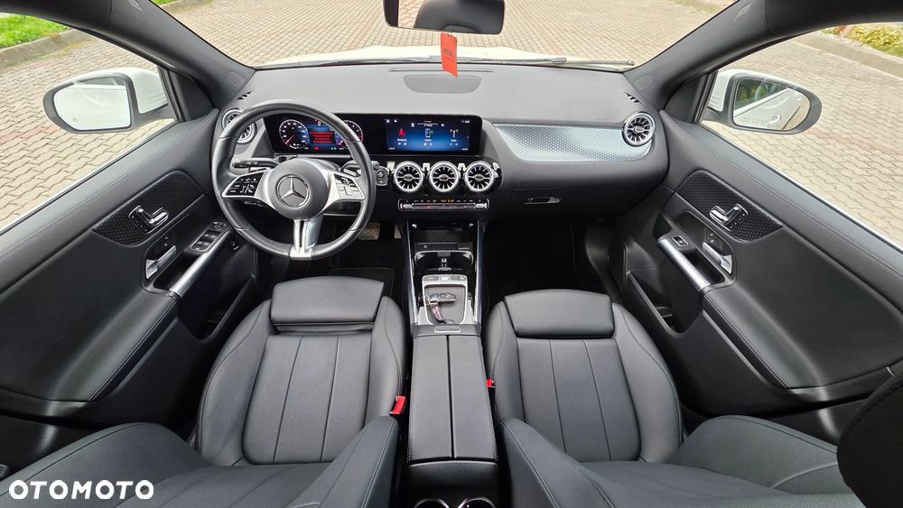 Mercedes-Benz GLA 250 4Matic 8G-DCT Special Edition - 14