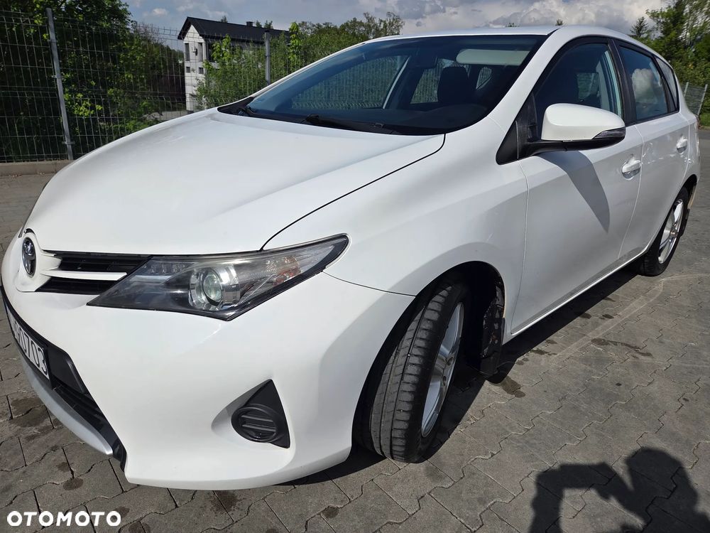 Toyota Auris 1.4 D-4D Active - 5
