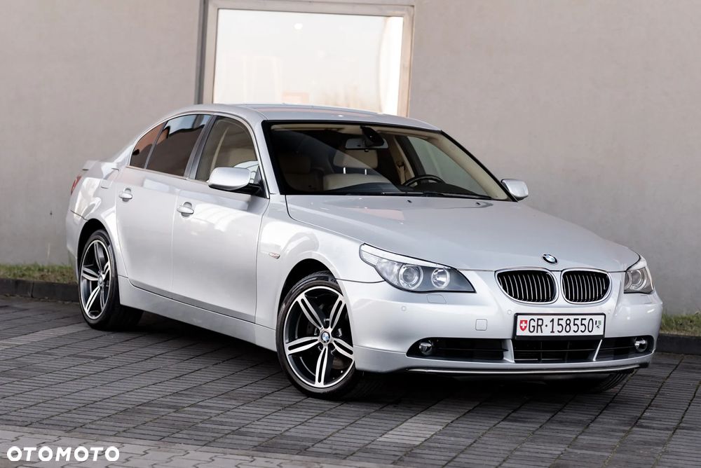 BMW Seria 5 525xi - 2