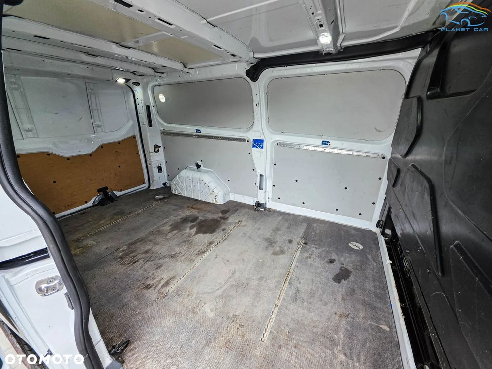Ford Transit Custom - 13