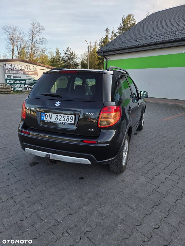 Suzuki SX4 1.6 Explore 4WD - 23