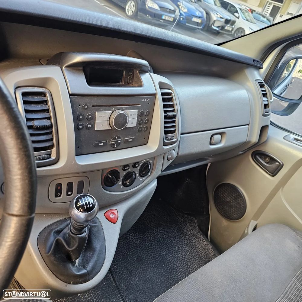 Opel Vivaro 2.0 CDTi L1H1 2.7T 6L - 12