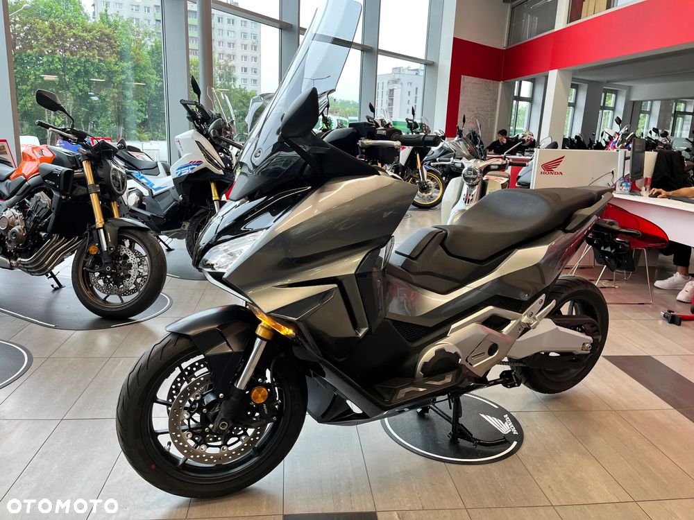 Honda NSS - 6