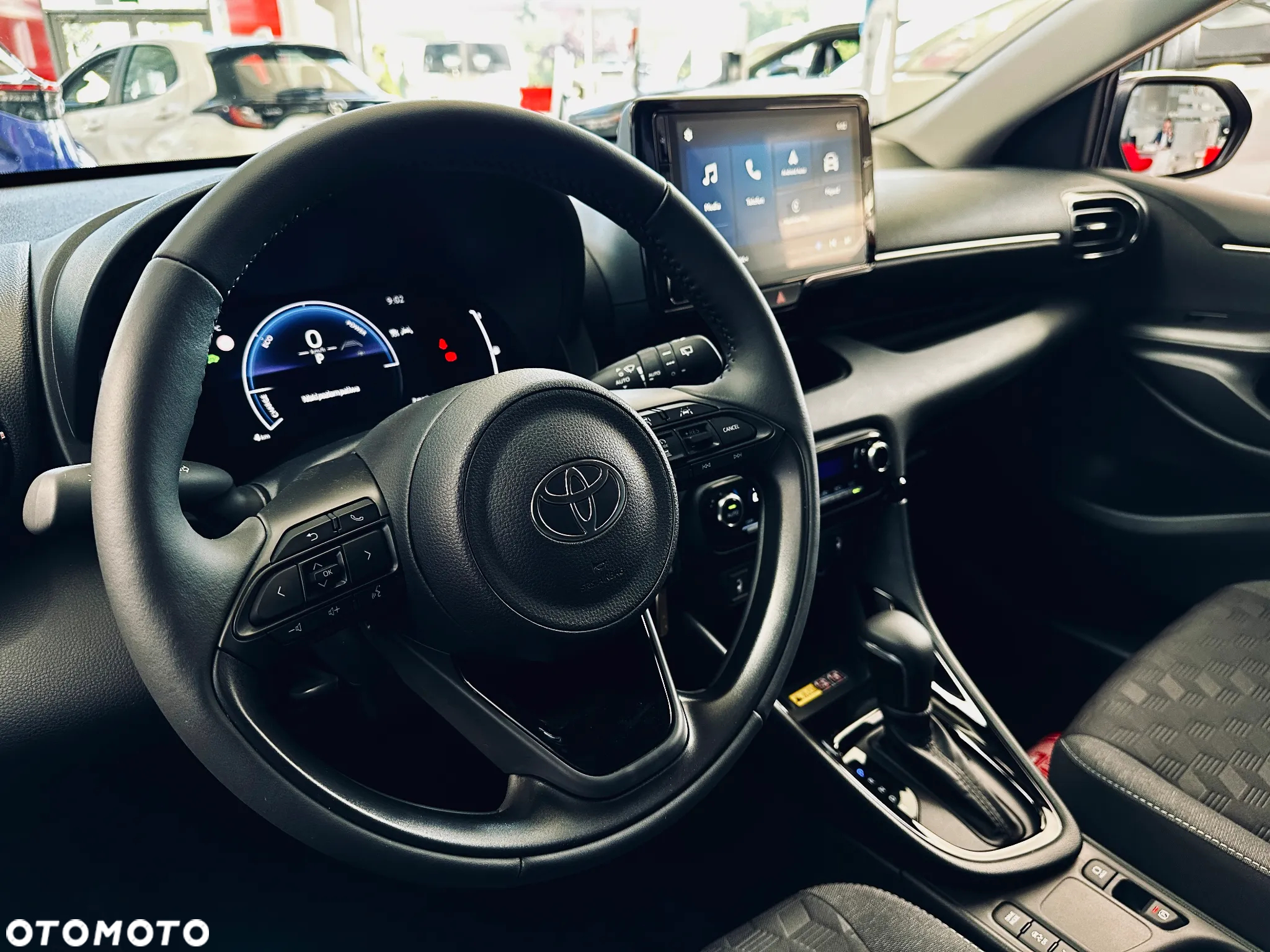 Toyota Yaris Hybrid 1.5 Style - 17