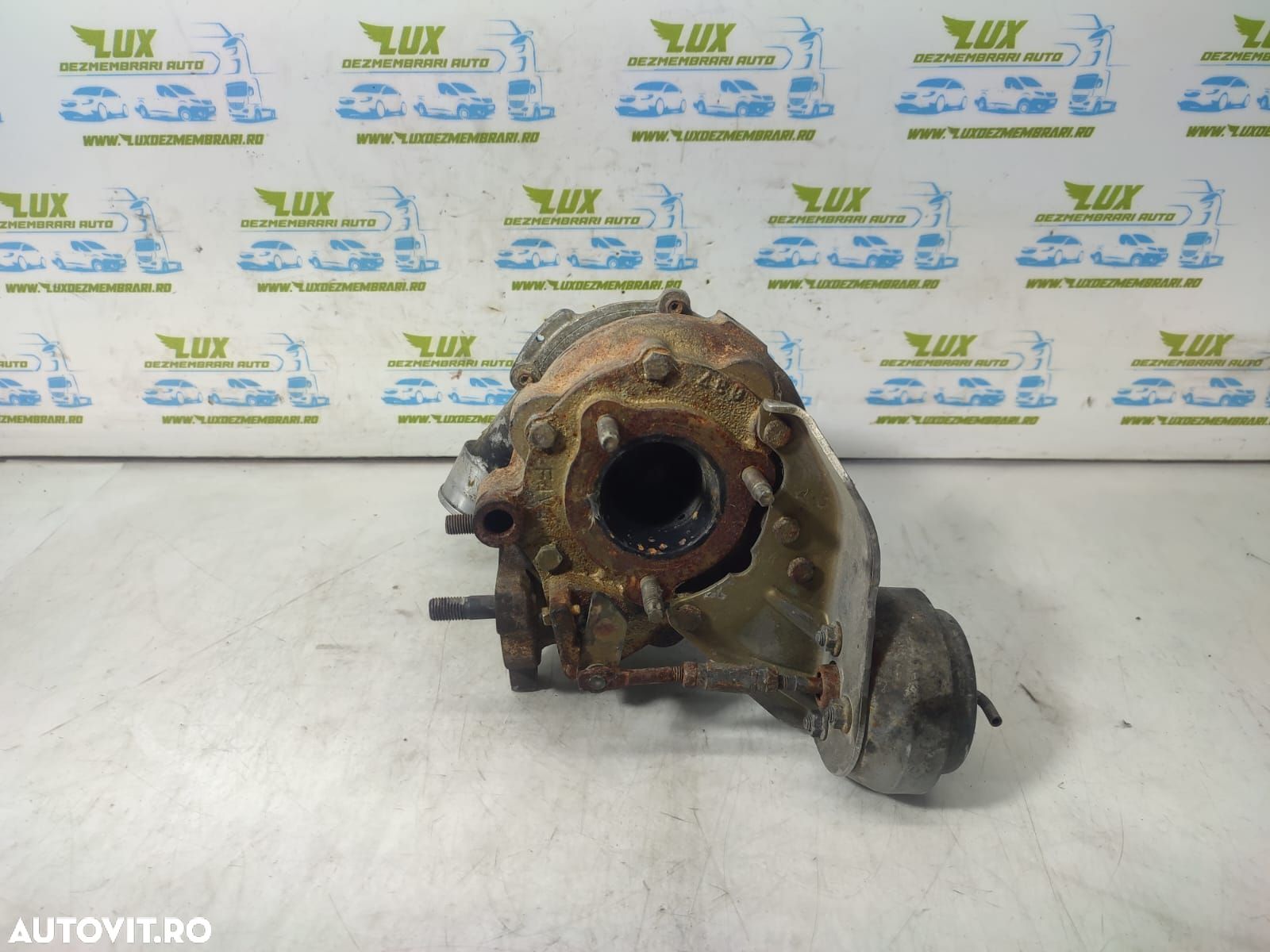 Turbo turbina 2.2 d 2AD-FTV 17201-26020 Toyota Corolla Verso 1 [facel - 1