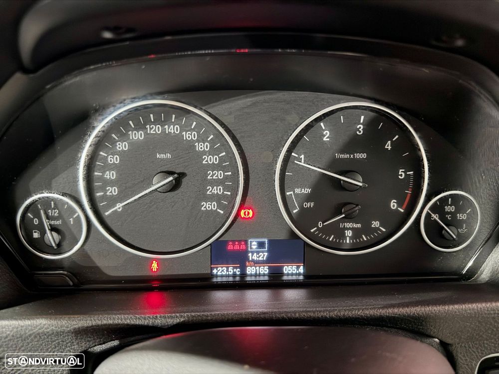 BMW 320 - 18