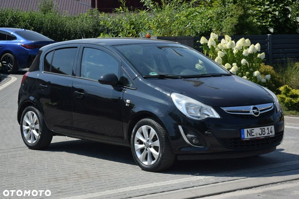 Opel Corsa 1.4 16V 150 Jahre - 1
