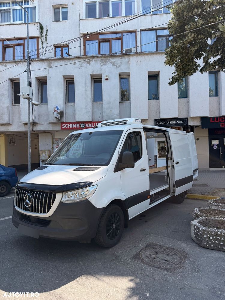 Mercedes-Benz Sprinter - 5