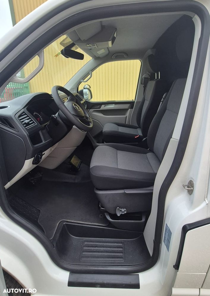 Volkswagen Transporter - 11