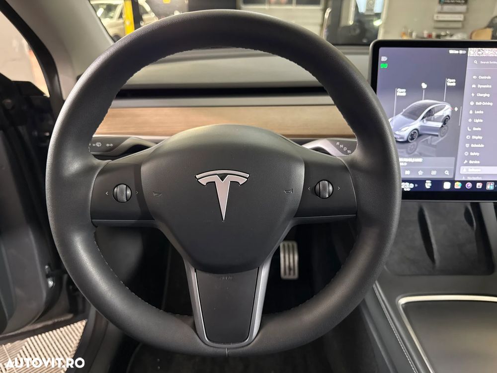 Tesla Model Y Performance - 15