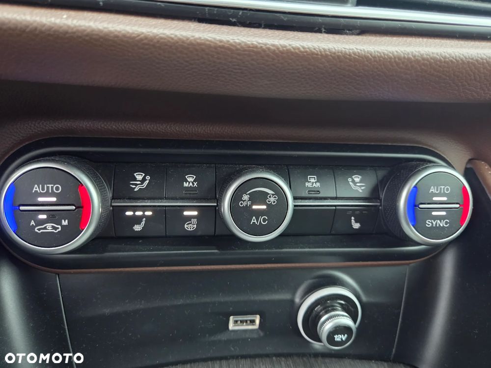 Alfa Romeo Stelvio 2.0 Turbo TI Q4 - 15