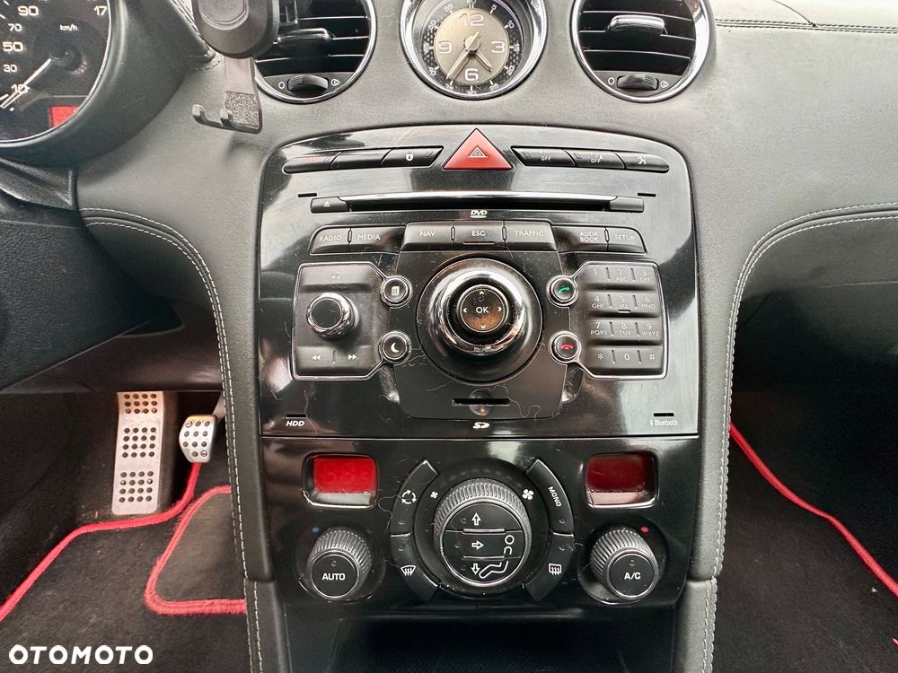 Peugeot RCZ 1.6 200 THP Red Carbon - 27