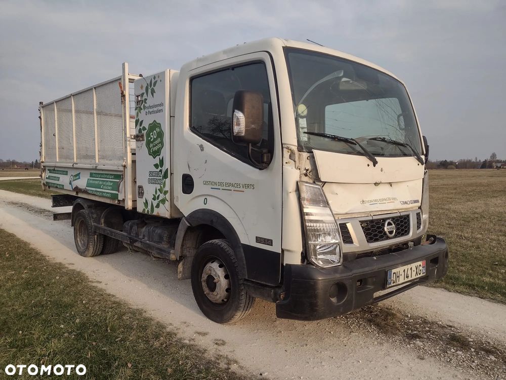 Nissan Cabstar - 3