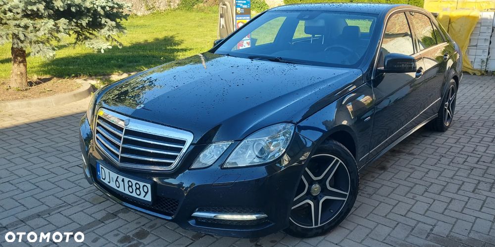 Mercedes-Benz Klasa E ver-200-cgi-blueefficiency-automatik-avantgarde - 5