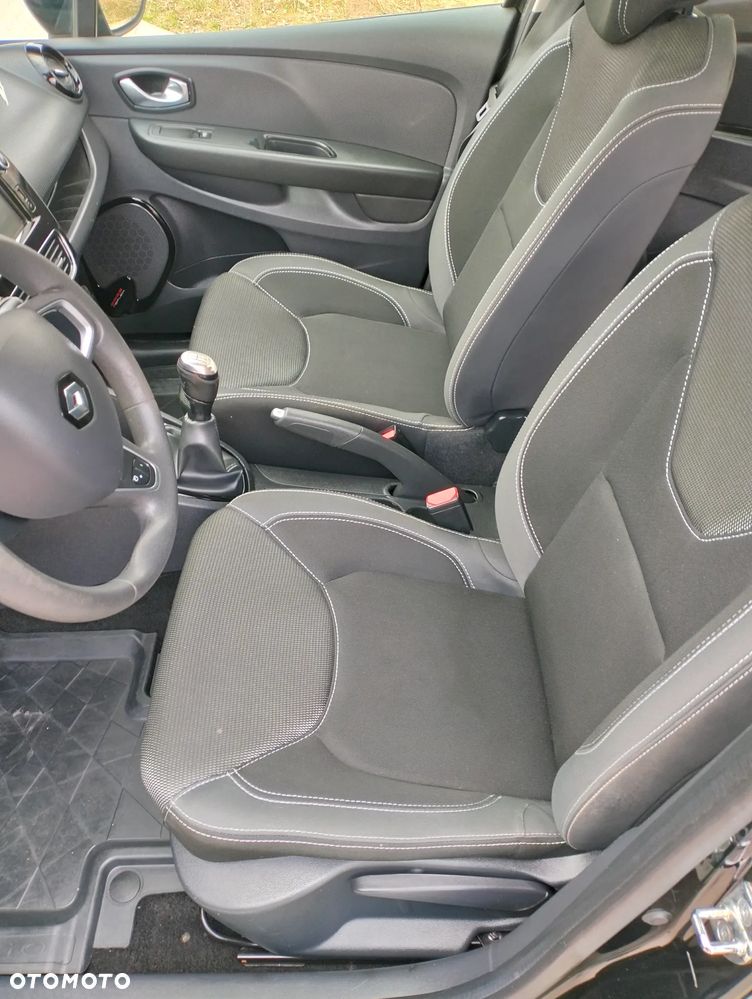 Renault Clio - 15
