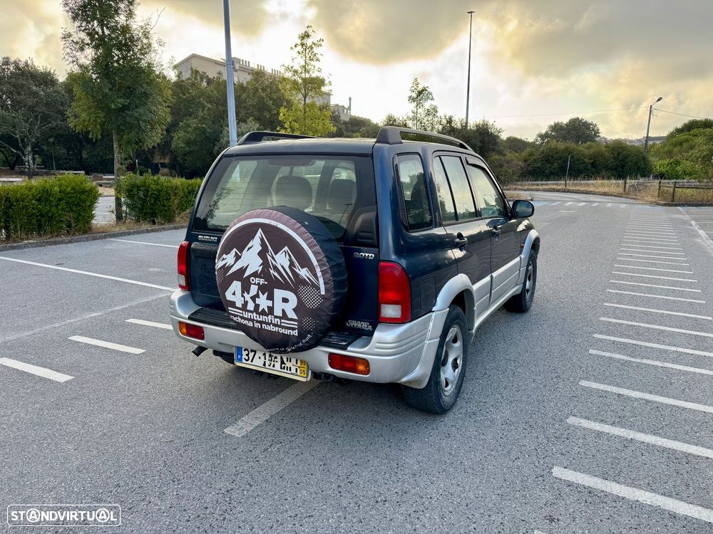 Suzuki Grand Vitara Metal Top 2.0 TDi - 4