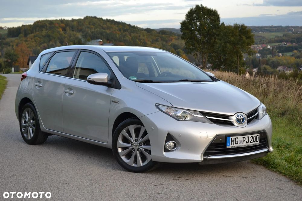Toyota Auris 1.8 HSD Luna - 16