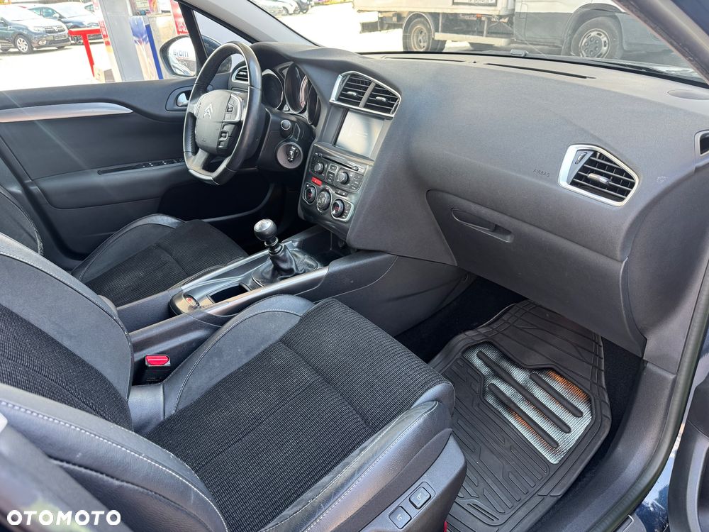 Citroën C4 2.0 HDi Exclusive - 8