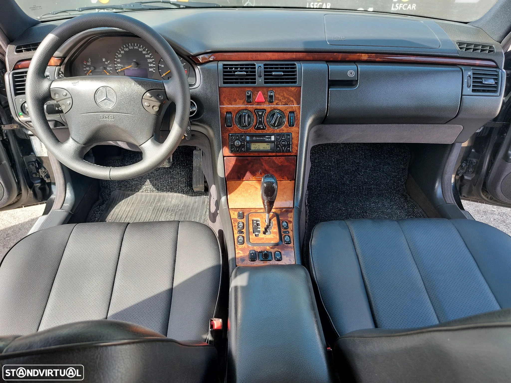Mercedes-Benz E 220 - 18
