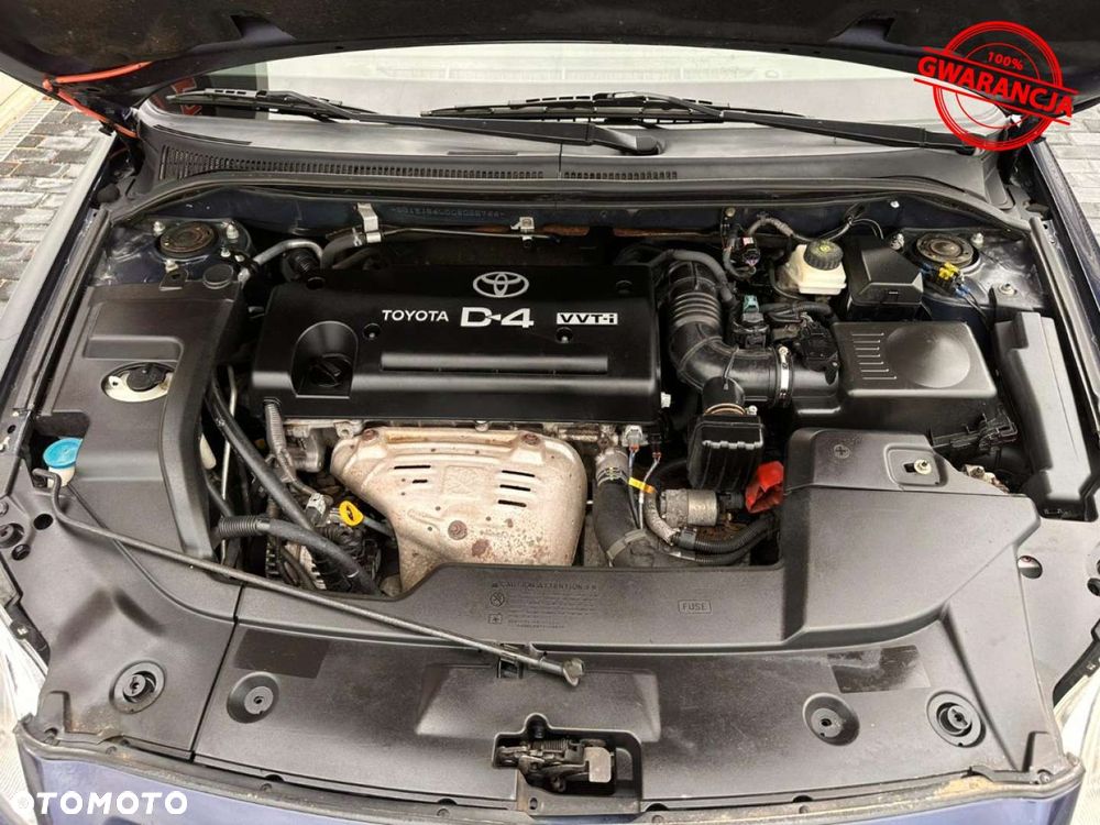 Toyota Avensis - 31