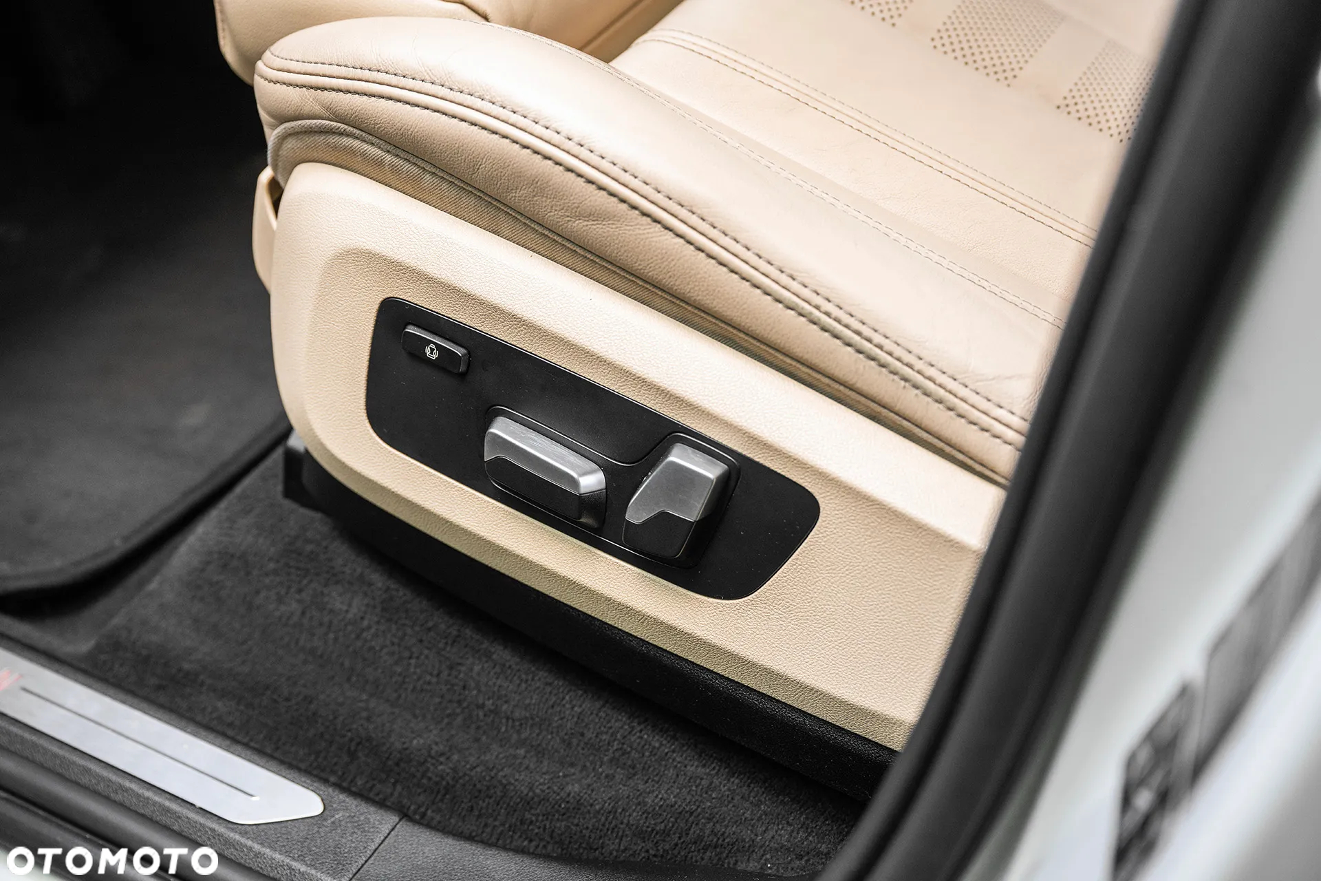BMW X5 xDrive25d - 28