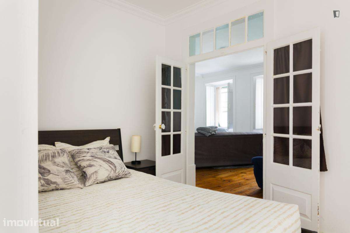 Apartamento com 2 quartos - localizado em São Bento Lisbon - Grande imagem: 2/12