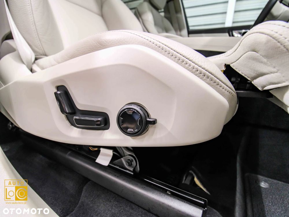 Volvo XC 60 T4 Geartronic Inscription - 33
