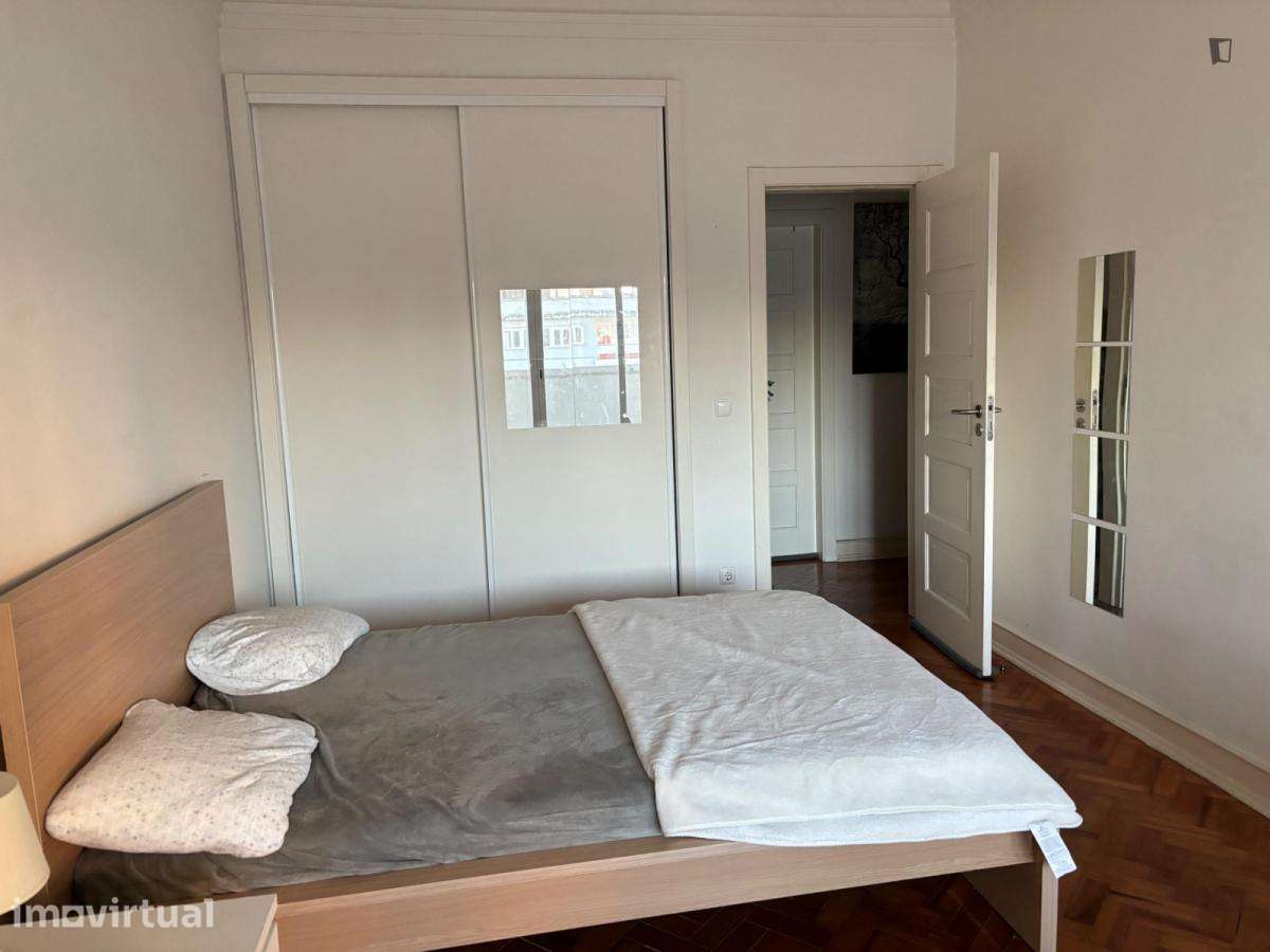 Quarto - localizado em Alvalade Lisbon - Grande imagem: 3/23