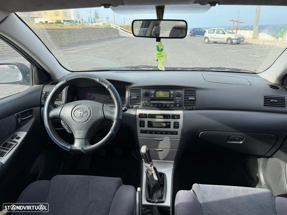 Toyota Corolla 1.4 SE - 13