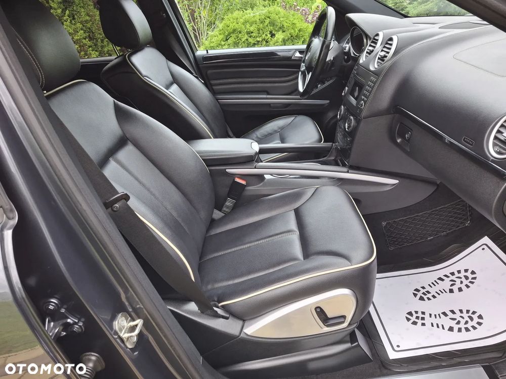 Mercedes-Benz ML - 18