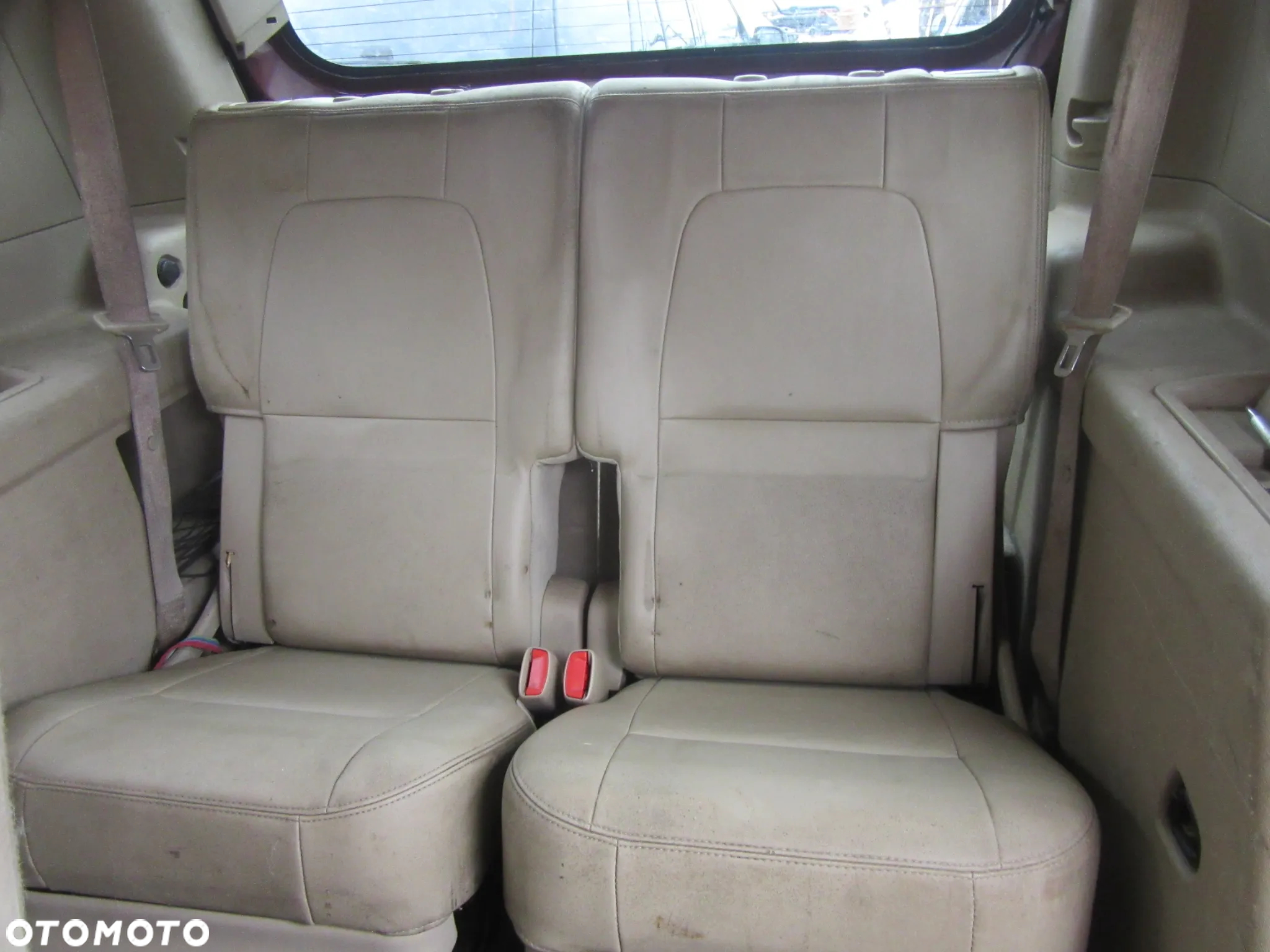 KANAPA FOTELE BOCZKI SKÓRA 7 OSÓB Suzuki XL7 2007 Wszystkie części - 6