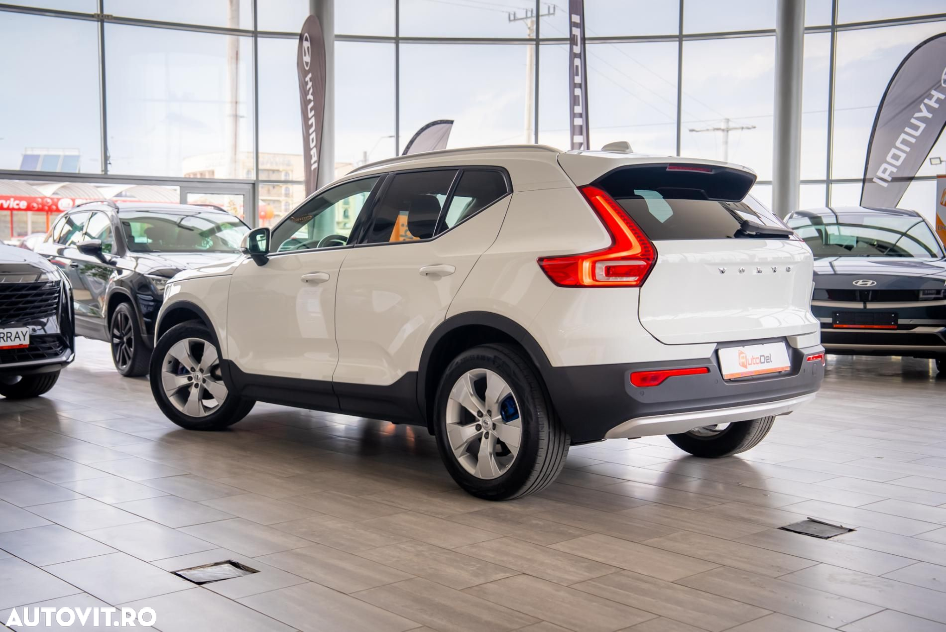 Volvo XC 40 D3 Momentum Pro - 3