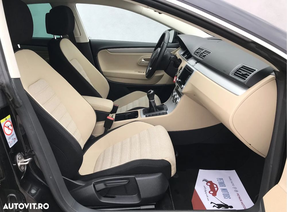 Volkswagen Passat CC 1.8 TSI - 17