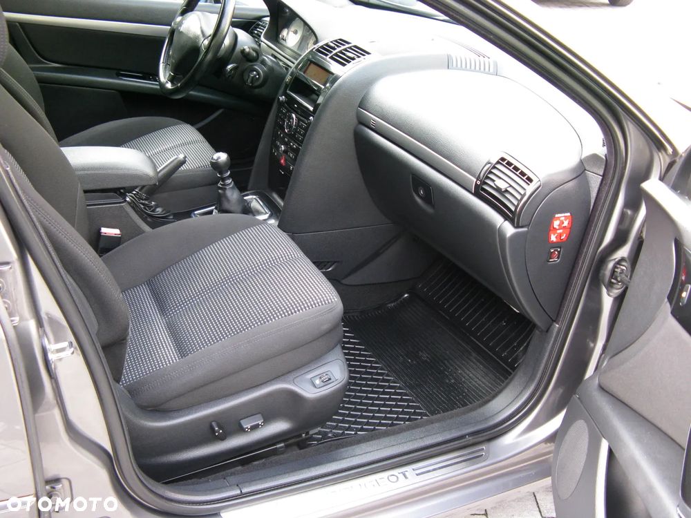 Peugeot 407 2.0 HDI Premium - 26